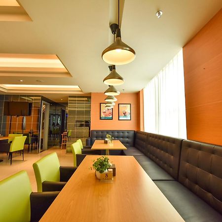 Jinjiang Inn Haikou Binhai Avenue Qilou Old Street Bagian luar foto